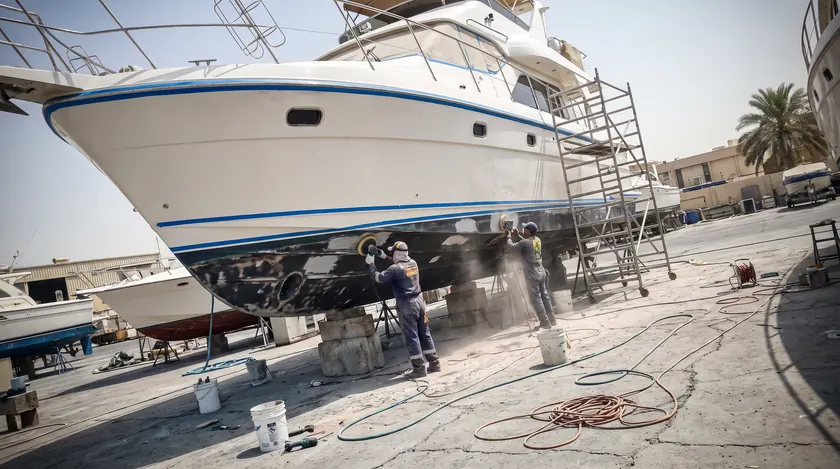 Yacht service and refit in the Middle East